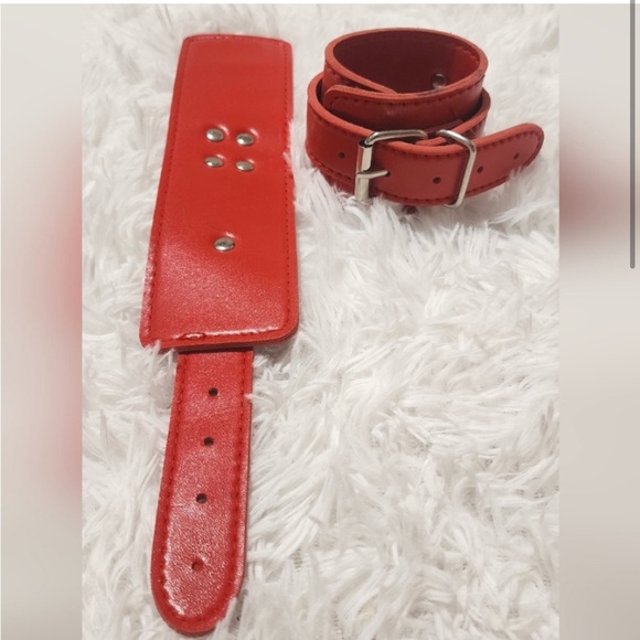 Bondage Wrist Cuffs in Red - Picture 3 of 5